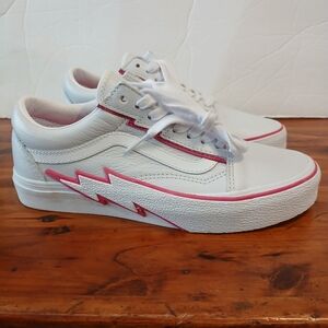 VANS Old Skool Bolt Pop Pink Glow Sneakers Mens Size 6.5 Women's Size 8
